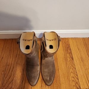 ARIAT Women's Round Up Rianda Western Boot, Size 8, Relaxed Bark